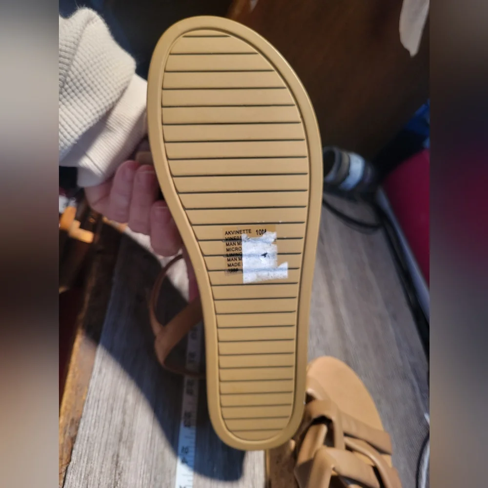 Anne Klein NEW‎ Women's Tan Wedge Sandals Size 10